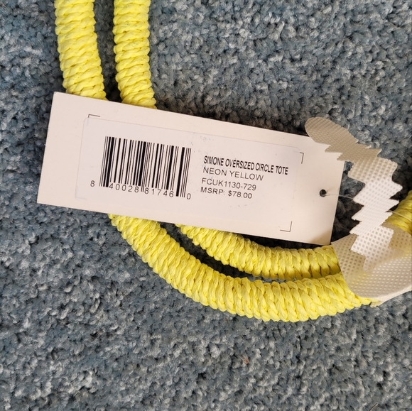 NWOT French Connection 15” Yellow natural fiber bag - Picture 5 of 6